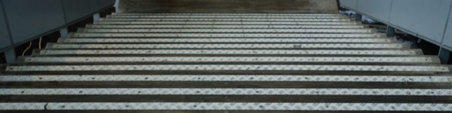 Schwebebahn-Treppe